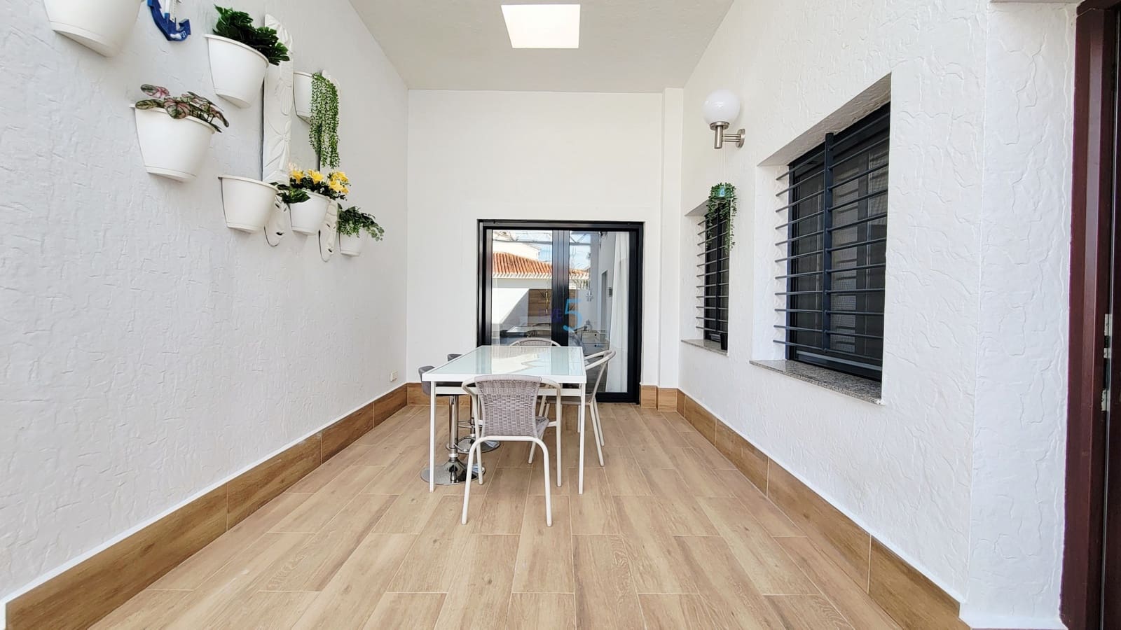 4 chambre Villa/Maison à vendre à Torre de la Horadada avec piscine garage - 595 000 € (Ref: 9700016)