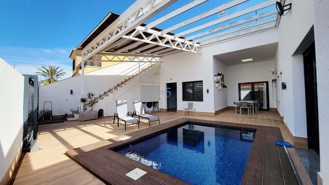 4 chambre Villa/Maison à vendre à Torre de la Horadada, Pilar de la Horadada avec piscine garage - 595 000 € (Ref: 9700016)