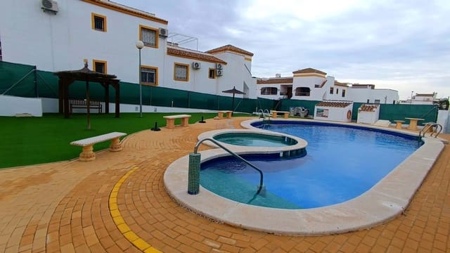 2 slaapkamer Appartement te koop in Vistabella, Orihuela met zwembad garage - € 119.995 (Ref: 9700110)