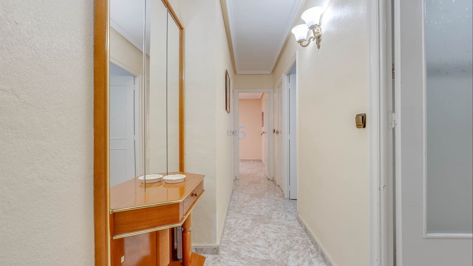 3 sovrum Lägenhet till salu i Torrevieja - 140 000 € (Ref: 9700111)