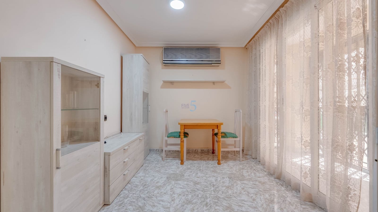 3 sovrum Lägenhet till salu i Torrevieja - 140 000 € (Ref: 9700111)