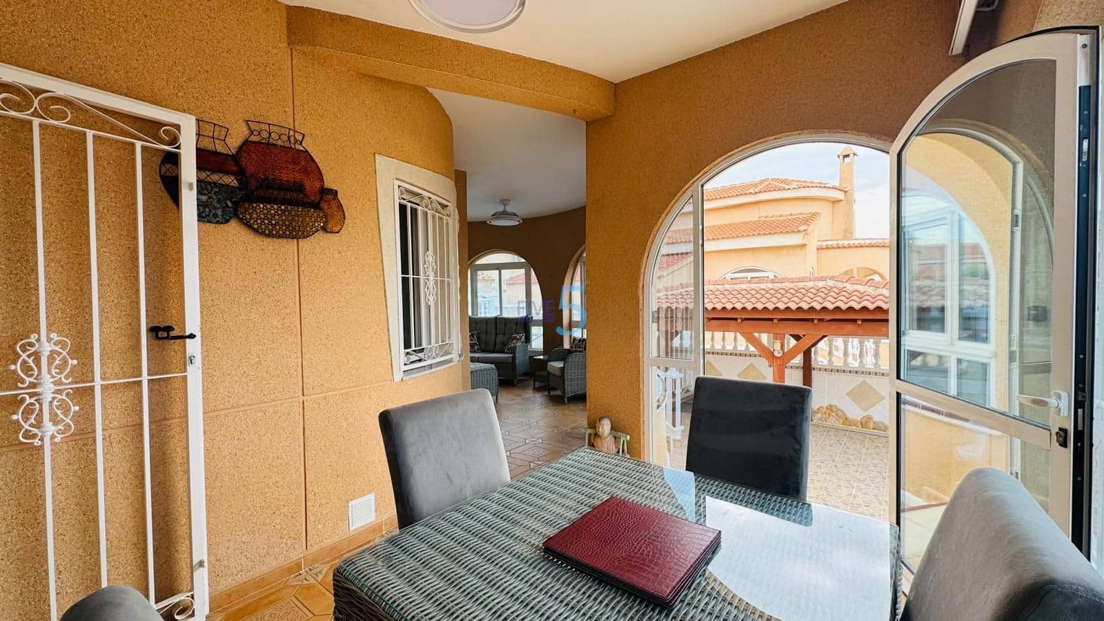3 chambre Villa/Maison à vendre à Ciudad Quesada avec piscine garage - 299 995 € (Ref: 9703253)