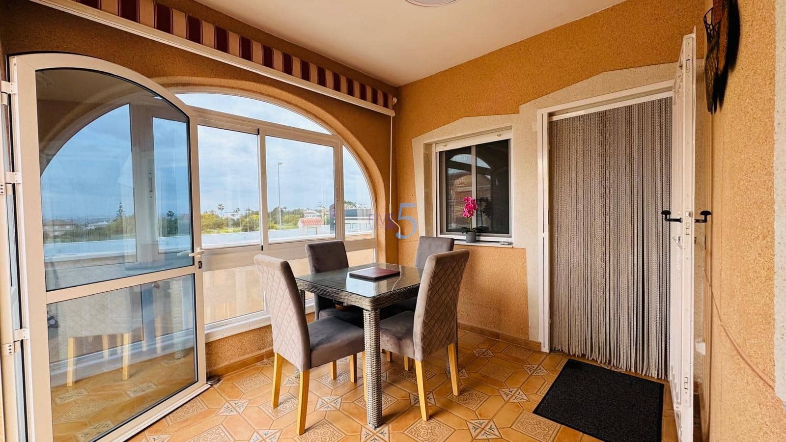 3 chambre Villa/Maison à vendre à Ciudad Quesada avec piscine garage - 299 995 € (Ref: 9703253)