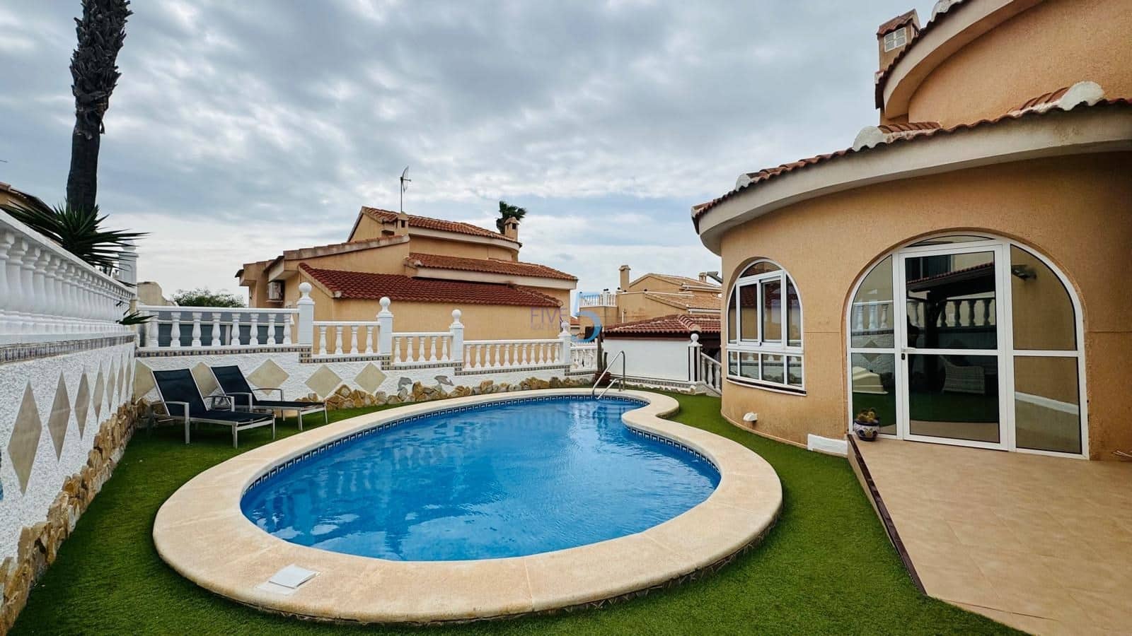 3 chambre Villa/Maison à vendre à Ciudad Quesada avec piscine garage - 299 995 € (Ref: 9703253)