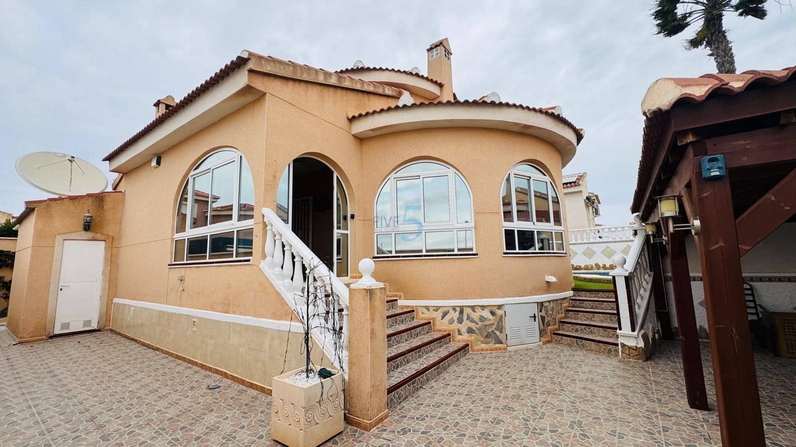 3 chambre Villa/Maison à vendre à Ciudad Quesada avec piscine garage - 299 995 € (Ref: 9703253)