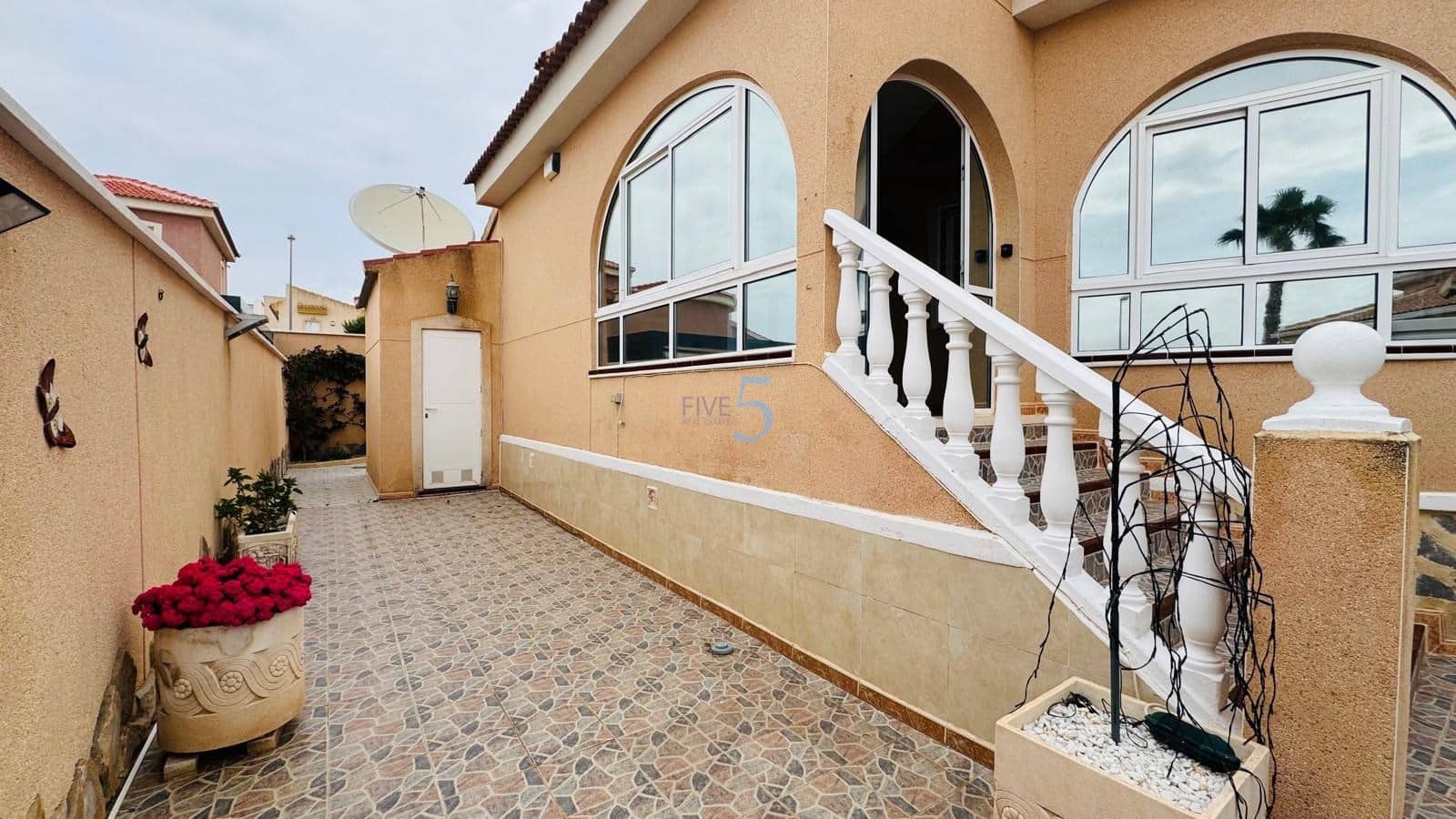 3 chambre Villa/Maison à vendre à Ciudad Quesada avec piscine garage - 299 995 € (Ref: 9703253)