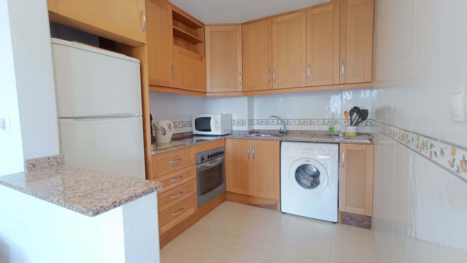 2 sovrum Lägenhet till salu i Guardamar del Segura med pool - 159 995 € (Ref: 9709187)