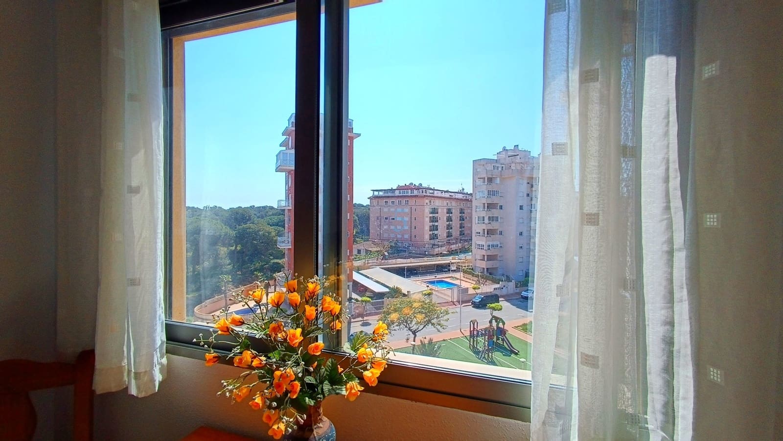 2 sovrum Lägenhet till salu i Guardamar del Segura med pool - 159 995 € (Ref: 9709187)