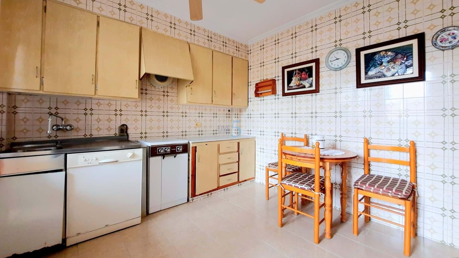 2 soveværelse Byhus til salg i Almoradi med garage - € 145.000 (Ref: 9709188)