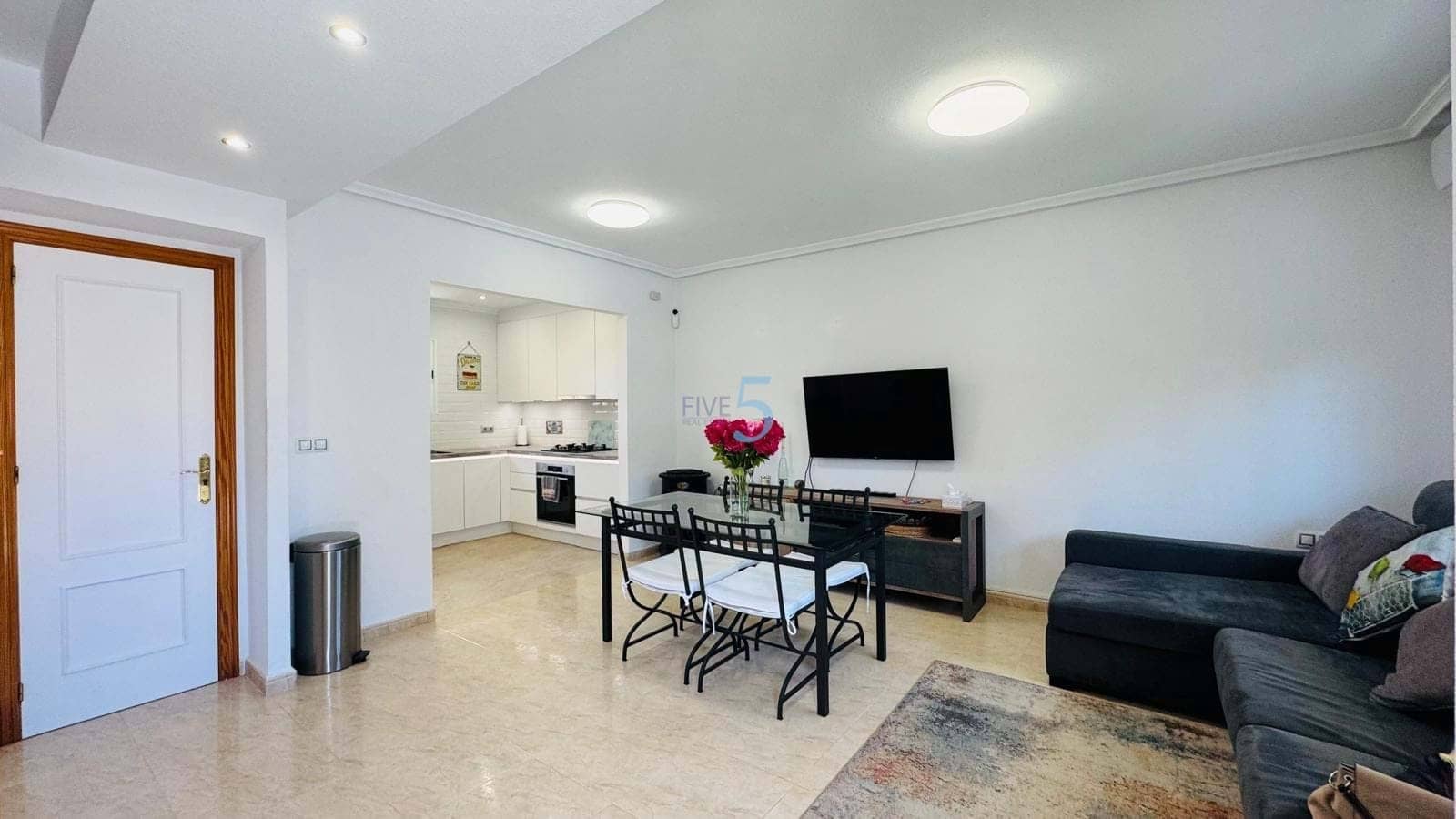 3 slaapkamer Huis te koop in Orihuela Costa met zwembad - € 290.000 (Ref: 9709447)