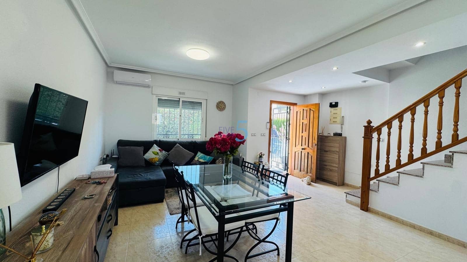 3 slaapkamer Huis te koop in Orihuela Costa met zwembad - € 290.000 (Ref: 9709447)