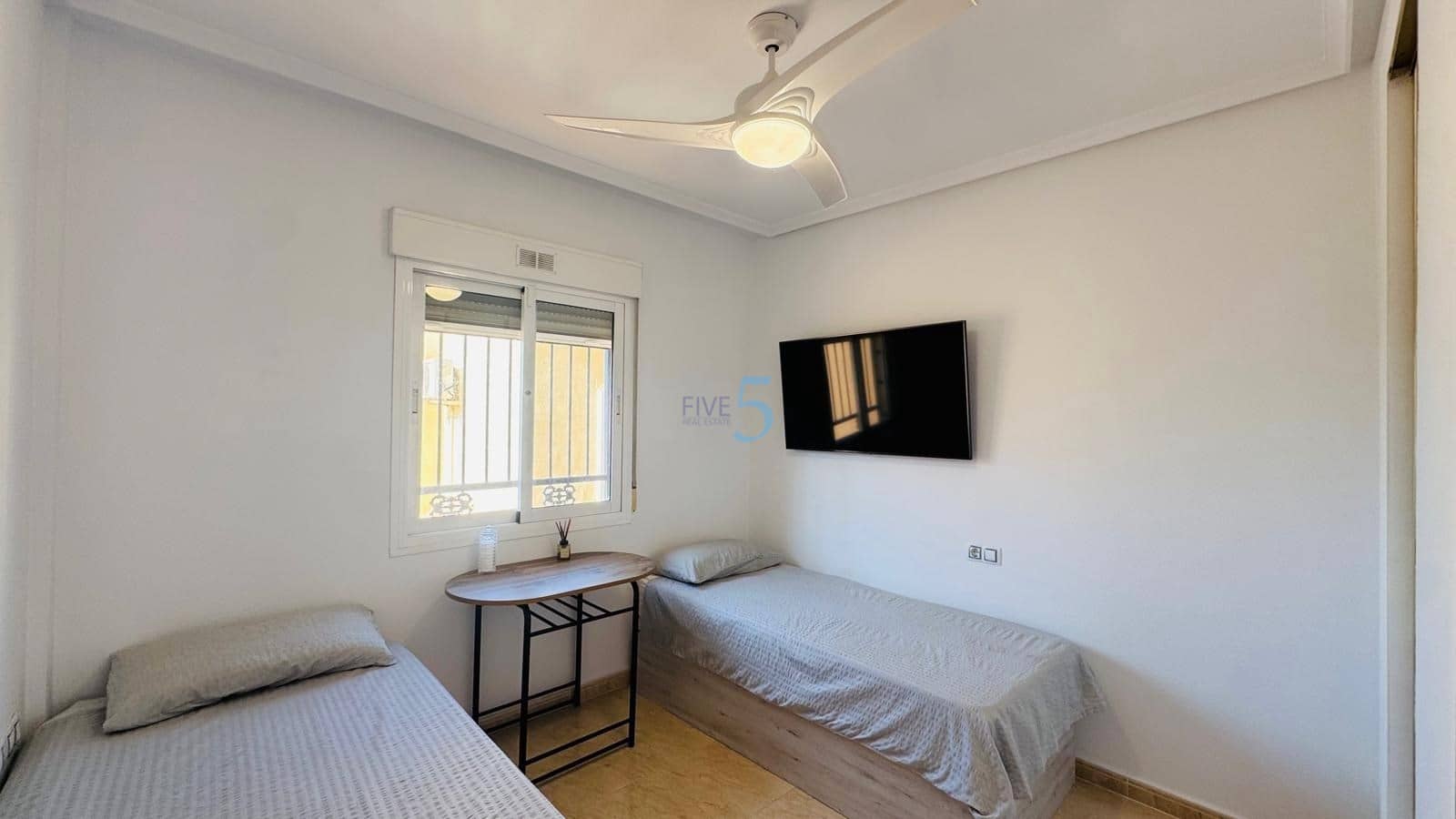 3 slaapkamer Huis te koop in Orihuela Costa met zwembad - € 290.000 (Ref: 9709447)