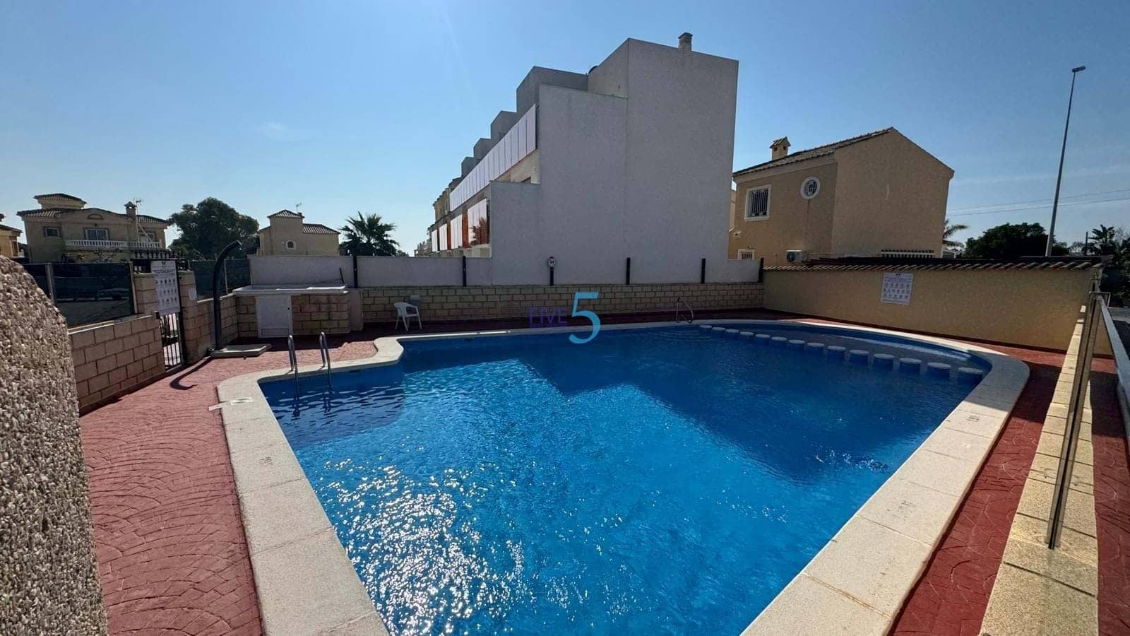 3 slaapkamer Huis te koop in Orihuela Costa met zwembad - € 290.000 (Ref: 9709447)