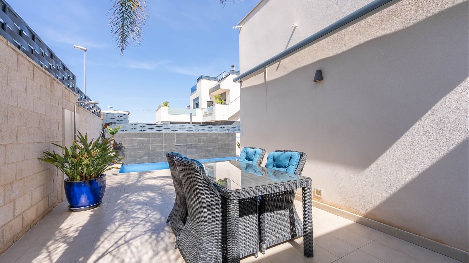 3 sypialnia Willa na sprzedaż w Benijofar z basenem garażem - 374 990 € (Ref: 9713558)