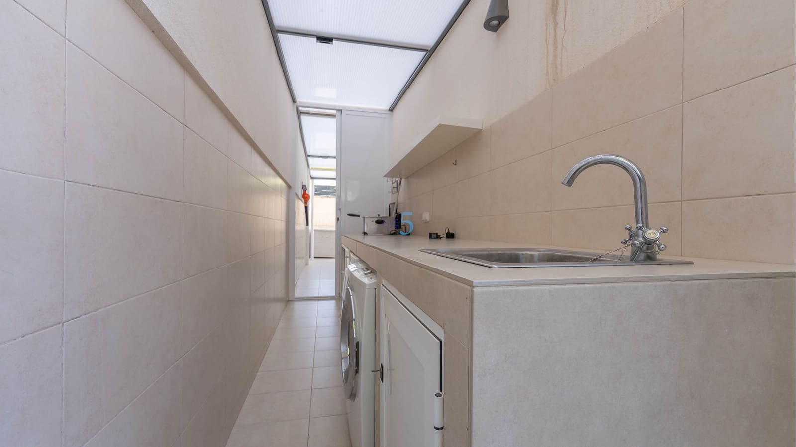 3 sypialnia Willa na sprzedaż w Benijofar z basenem garażem - 374 990 € (Ref: 9713558)