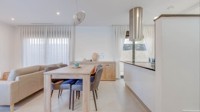 3 sypialnia Willa na sprzedaż w Benijófar z basenem garażem - 389 995 € (Ref: 9713558)