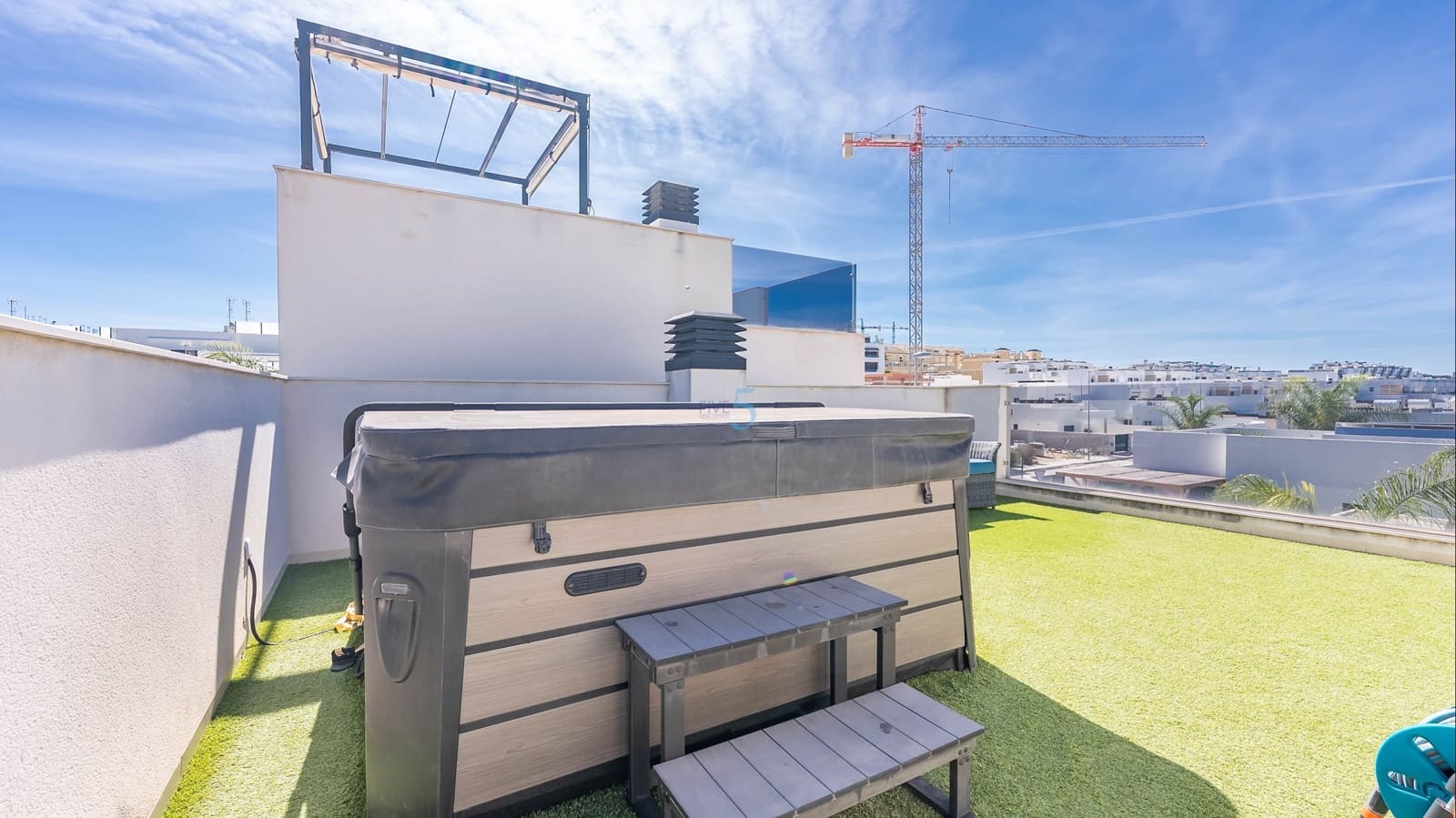 3 sypialnia Willa na sprzedaż w Benijofar z basenem garażem - 374 990 € (Ref: 9713558)