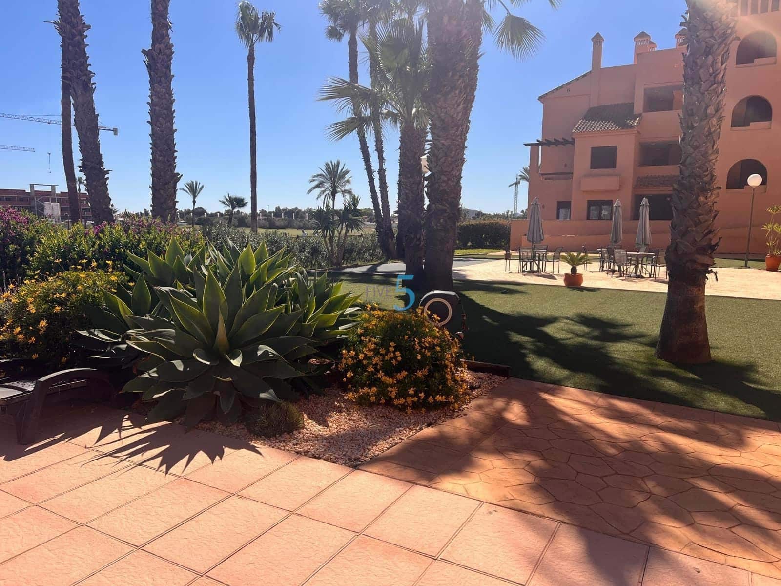 3 makuuhuone Huoneisto myytävänä paikassa Los Alcazares mukana uima-altaan 
autotalli - 265 000 € (Ref: 9713902)