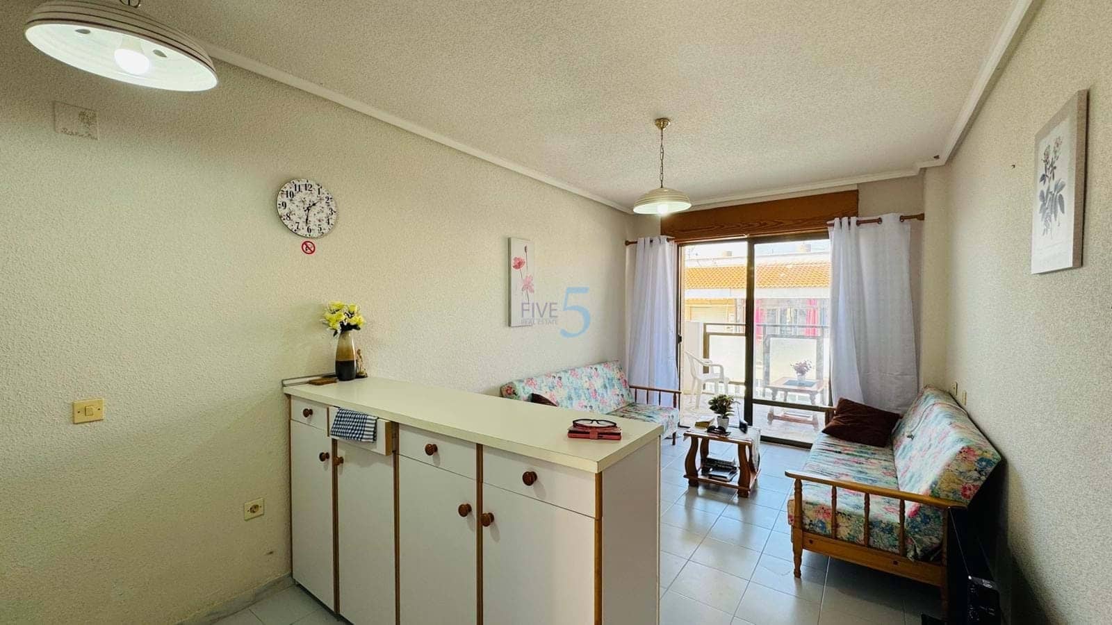 1 soverom Leilighet til salgs i Torrevieja med garasje - € 69 000 (Ref: 9714116)