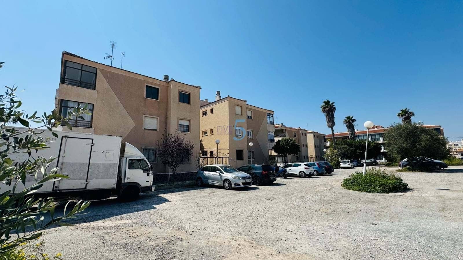 1 soverom Leilighet til salgs i Torrevieja med garasje - € 69 000 (Ref: 9714116)