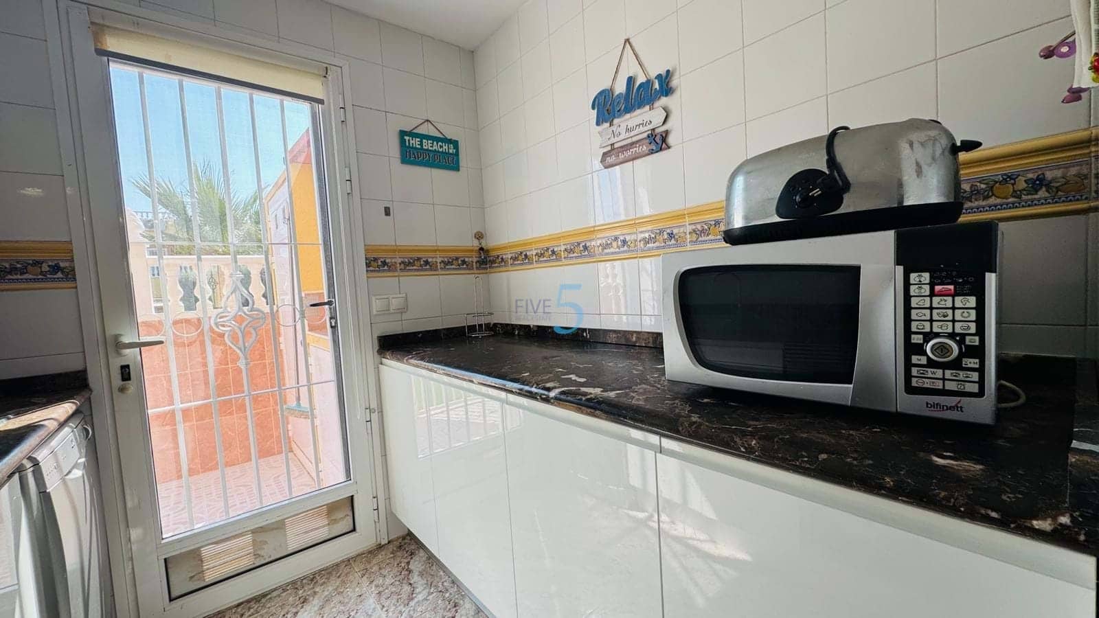 3 sypialnia Dom na sprzedaż w La Zenia z basenem - 259 000 € (Ref: 9714118)
