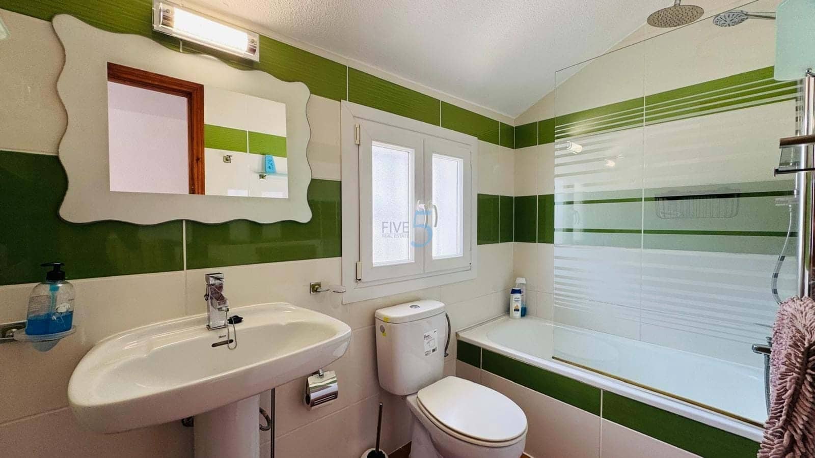 3 sypialnia Willa na sprzedaż w Villamartin z basenem - 365 000 € (Ref: 9715380)