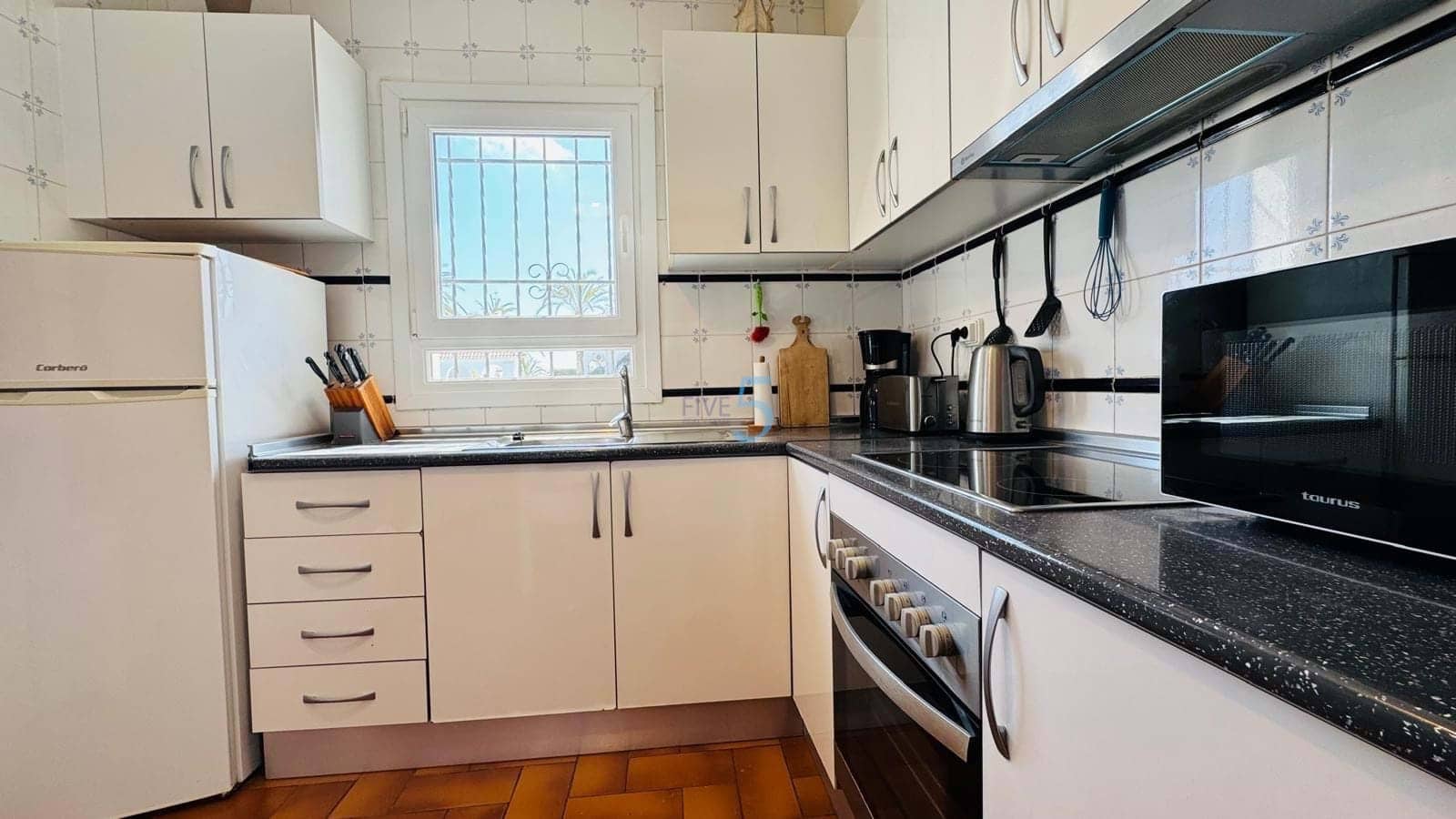 3 sypialnia Willa na sprzedaż w Villamartin z basenem - 365 000 € (Ref: 9715380)