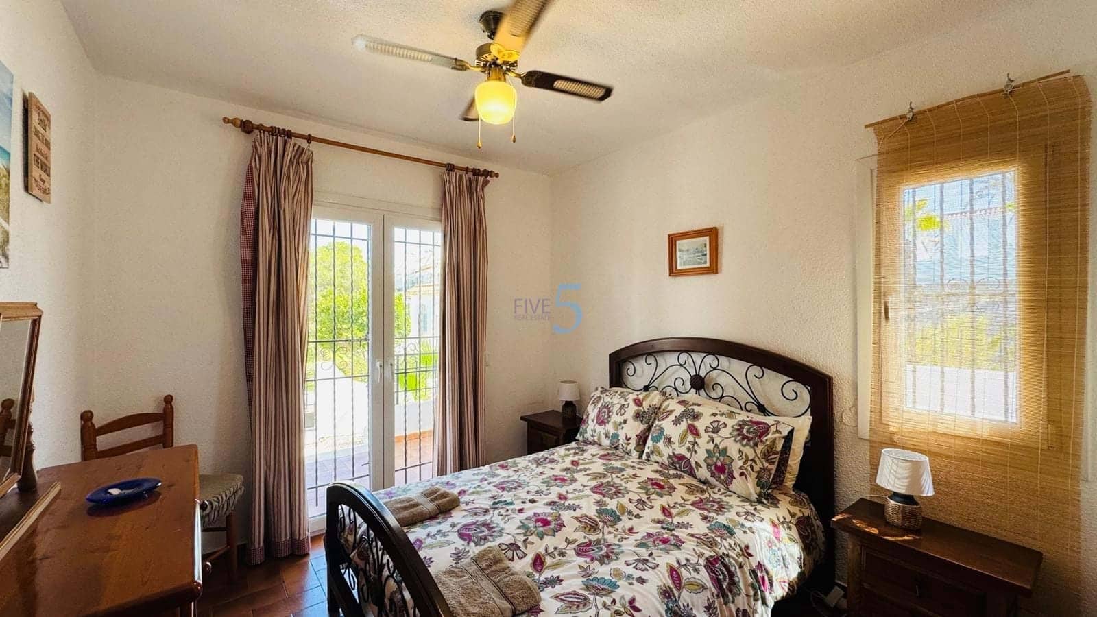 3 sypialnia Willa na sprzedaż w Villamartin z basenem - 365 000 € (Ref: 9715380)