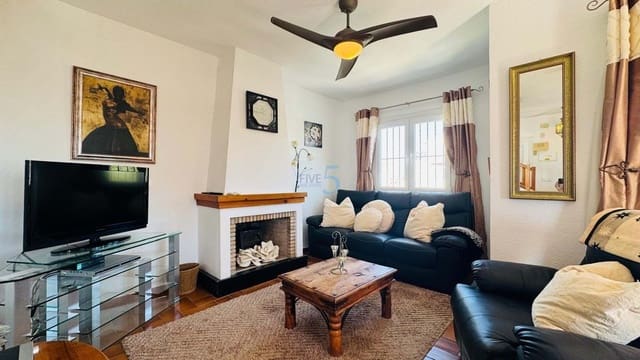 3 sypialnia Willa na sprzedaż w Villamartin, Orihuela z basenem - 365 000 € (Ref: 9715380)