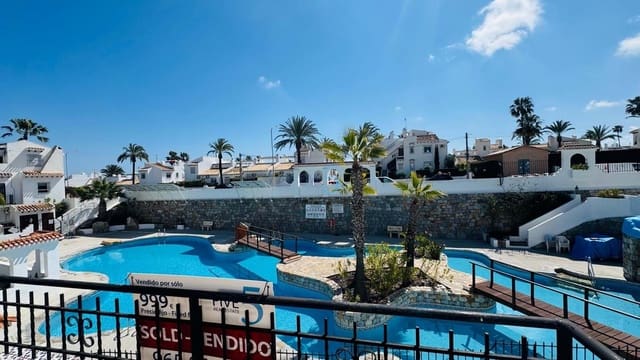 3 sypialnia Willa na sprzedaż w Villamartin, Orihuela z basenem - 365 000 € (Ref: 9715380)