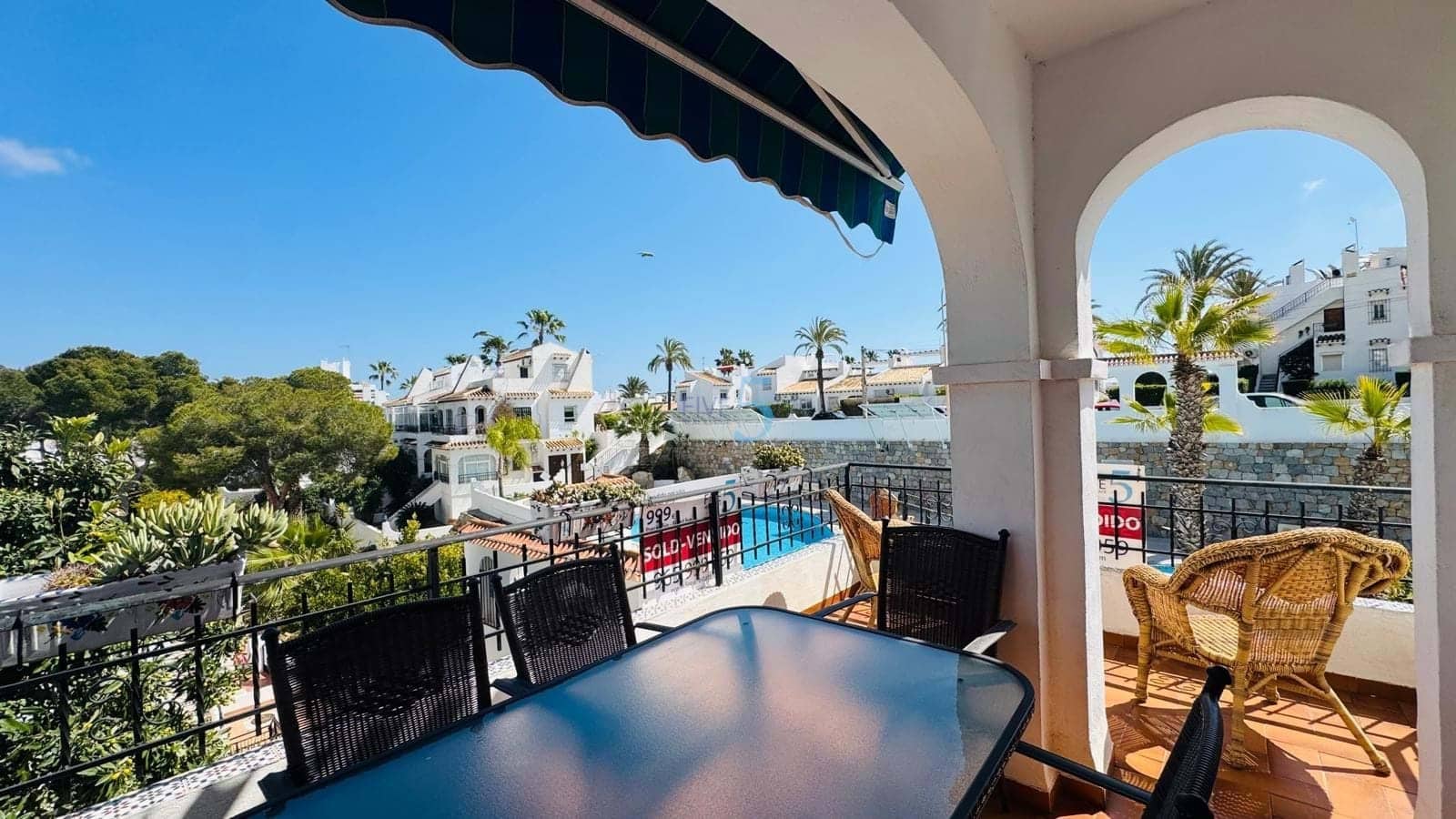 3 sypialnia Willa na sprzedaż w Villamartin z basenem - 365 000 € (Ref: 9715380)