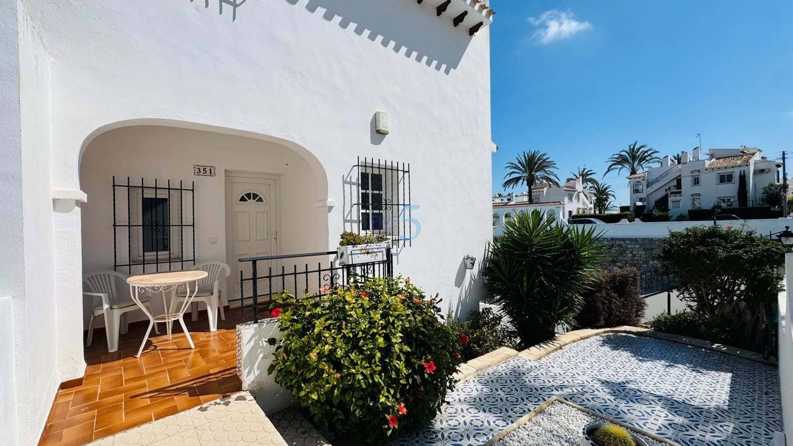 3 sypialnia Willa na sprzedaż w Villamartin z basenem - 365 000 € (Ref: 9715380)