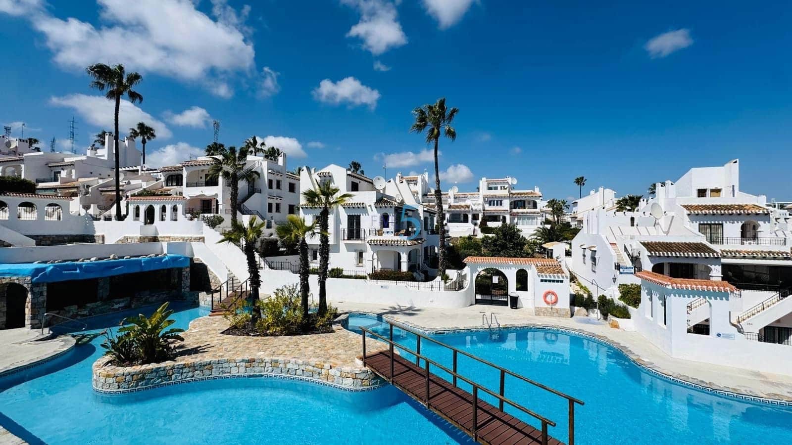 3 sypialnia Willa na sprzedaż w Villamartin z basenem - 365 000 € (Ref: 9715380)