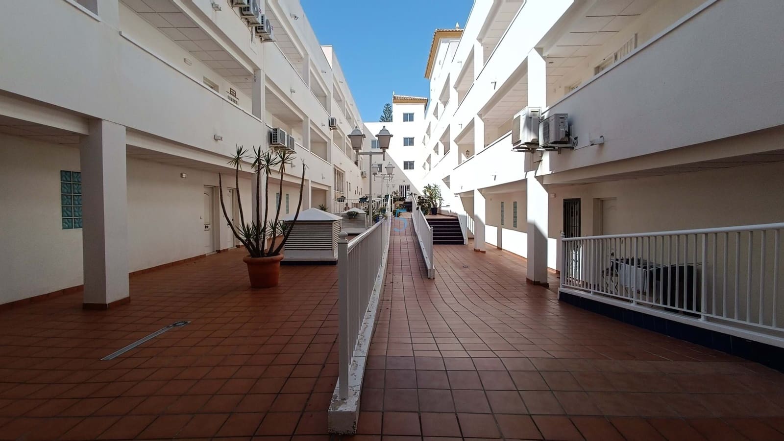 Apartamento de 4 habitaciones en San Miguel de Salinas en venta con piscina - 165.000 € (Ref: 9715711)