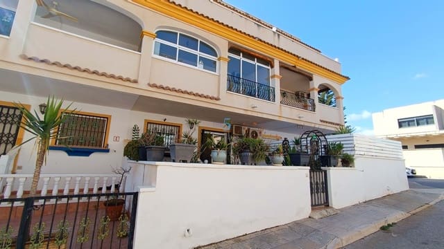 Apartamento de 4 habitaciones en San Miguel de Salinas en venta con piscina - 165.000 € (Ref: 9715711)