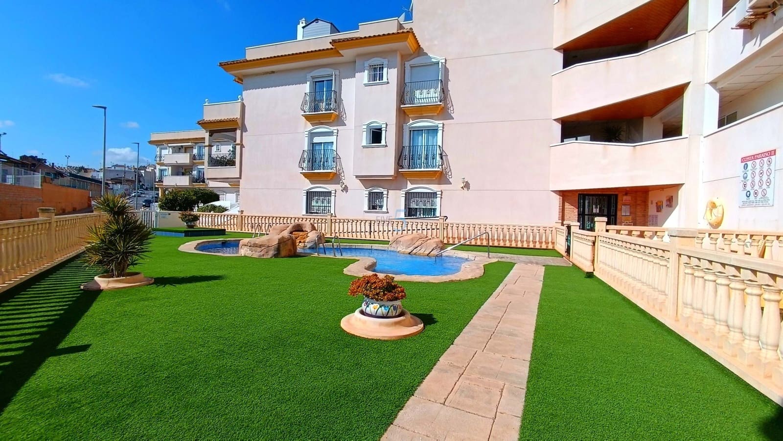 Apartamento de 4 habitaciones en San Miguel de Salinas en venta con piscina - 165.000 € (Ref: 9715711)