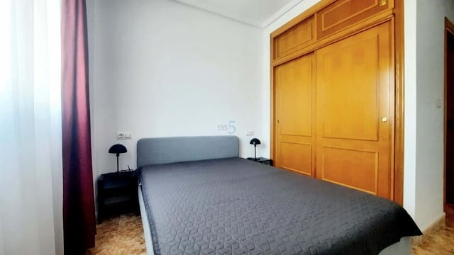 2 soverom Leilighet til salgs i Punta Prima, Orihuela med svømmebasseng garasje - € 198 000 (Ref: 9716687)