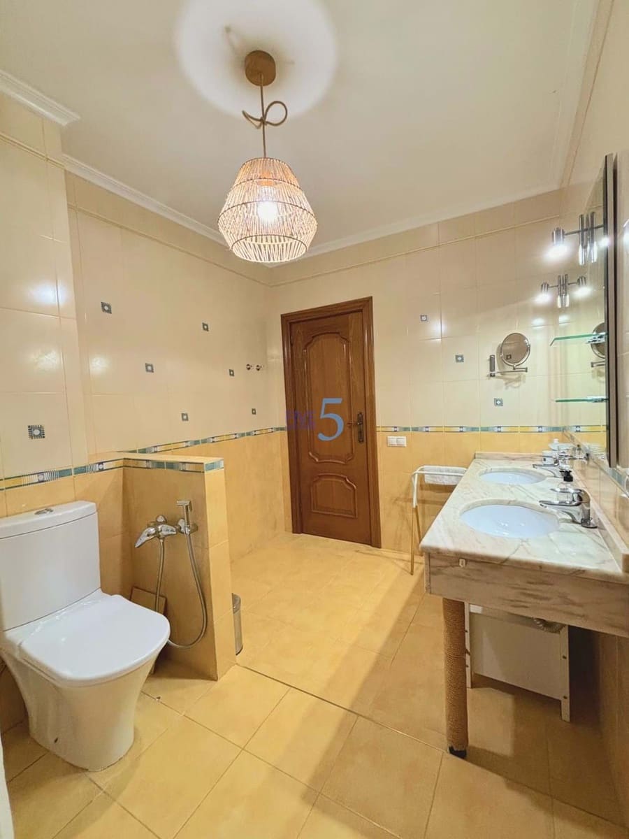 5 sovrum Villa till salu i Ciudad Quesada med pool garage - 630 000 € (Ref: 9720344)