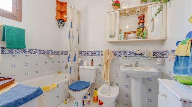 2 makuuhuone Bungalow myytävänä paikassa La Florida, Orihuela mukana 
autotalli - 159 995 € (Ref: 9720492)