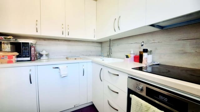 2 sovrum Lägenhet till salu i Alicante stad - 199 000 € (Ref: 9720759)