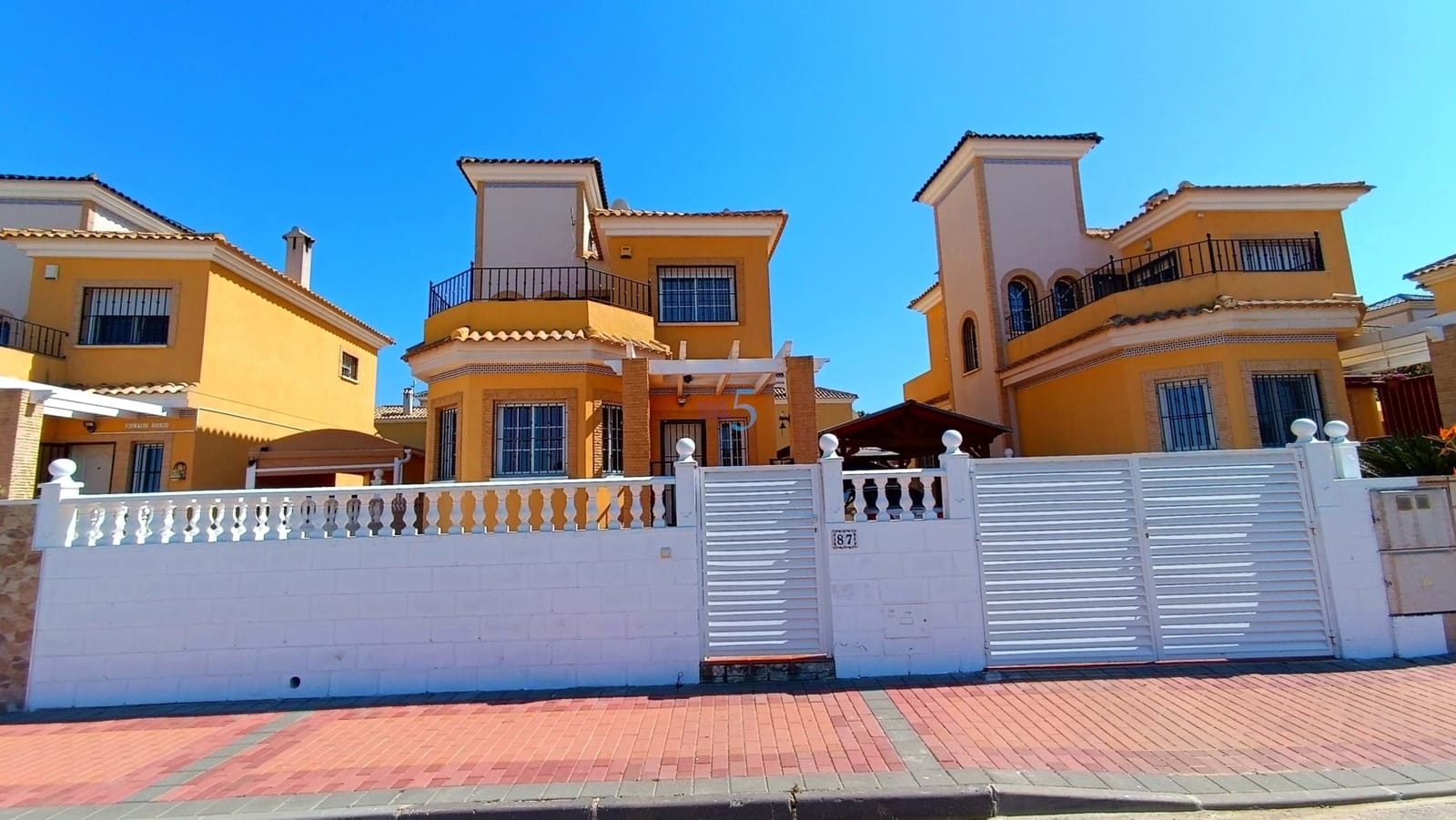 3 sypialnia Willa na sprzedaż w Lo Crispin z basenem - 285 000 € (Ref: 9720902)