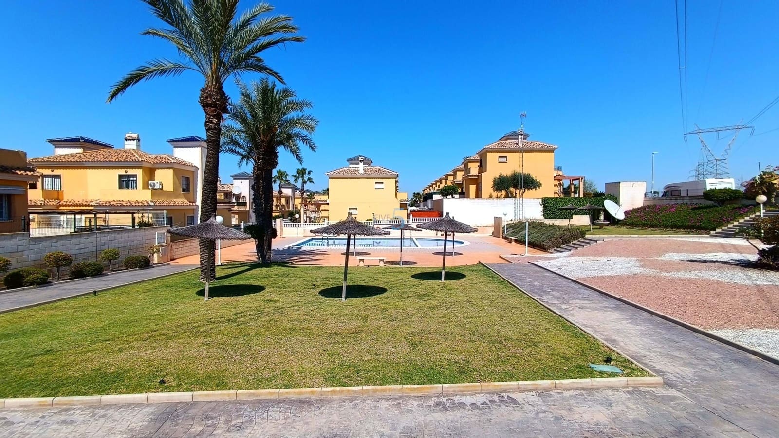 3 sypialnia Willa na sprzedaż w Lo Crispin z basenem - 285 000 € (Ref: 9720902)