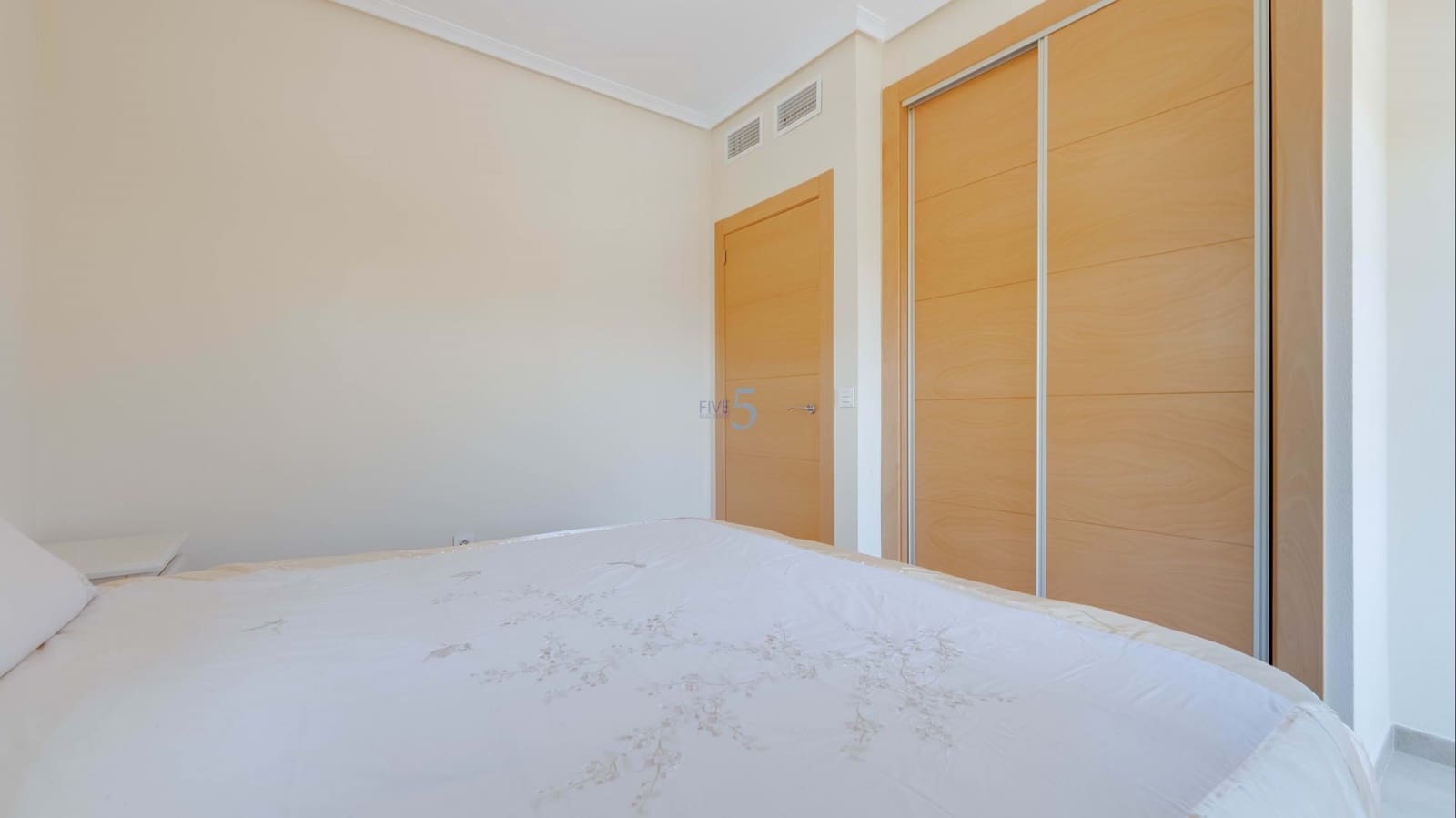 3 bedroom Villa for sale in Lo Crispin with pool - € 285,000 (Ref: 9720902)
