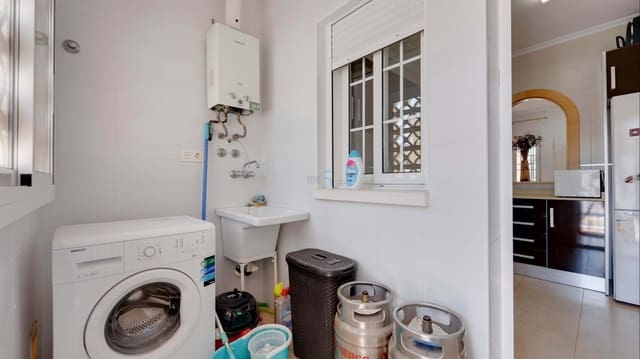 3 slaapkamer Villa te koop in Lo Crispin, Algorfa met zwembad - € 285.000 (Ref: 9720902)