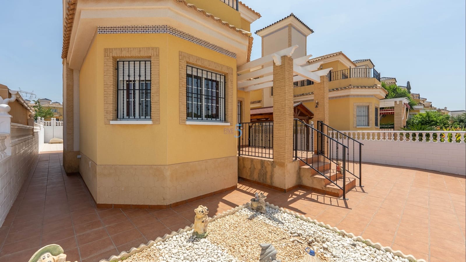 3 bedroom Villa for sale in Lo Crispin with pool - € 285,000 (Ref: 9720902)
