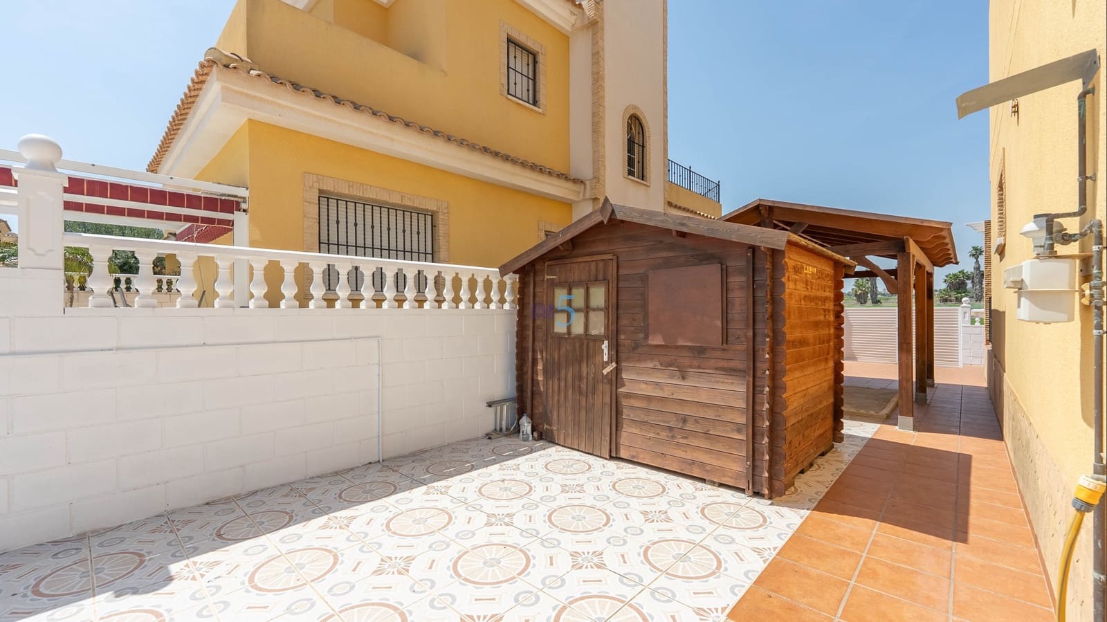 3 bedroom Villa for sale in Lo Crispin with pool - € 285,000 (Ref: 9720902)