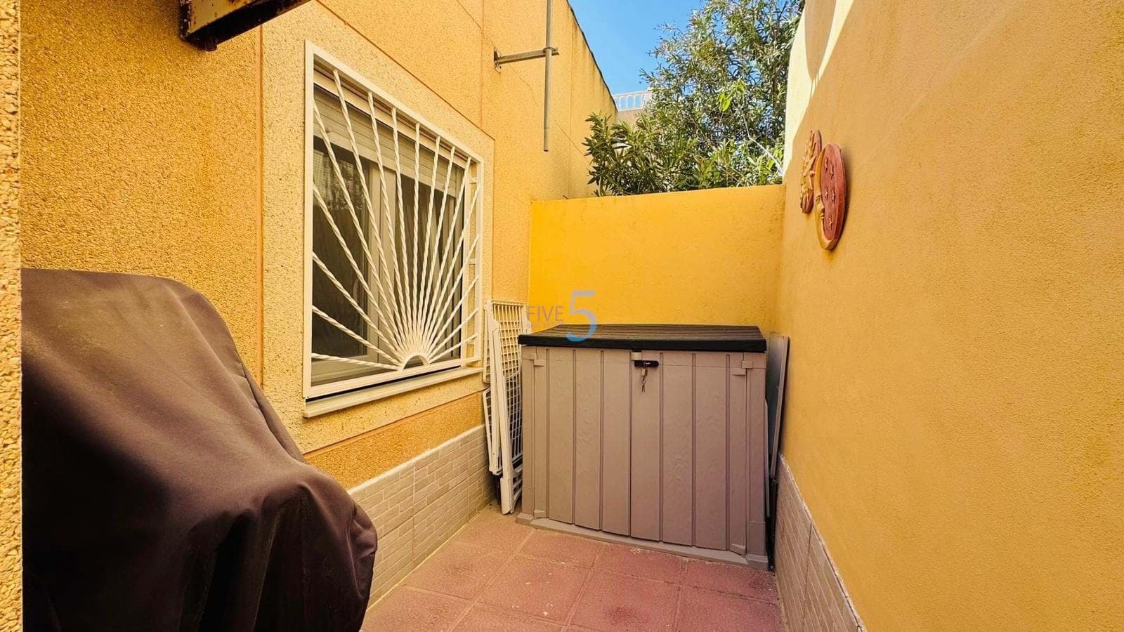 2 soveværelse Bungalow til salg i Ciudad Quesada med swimmingpool - € 167.950 (Ref: 9723558)