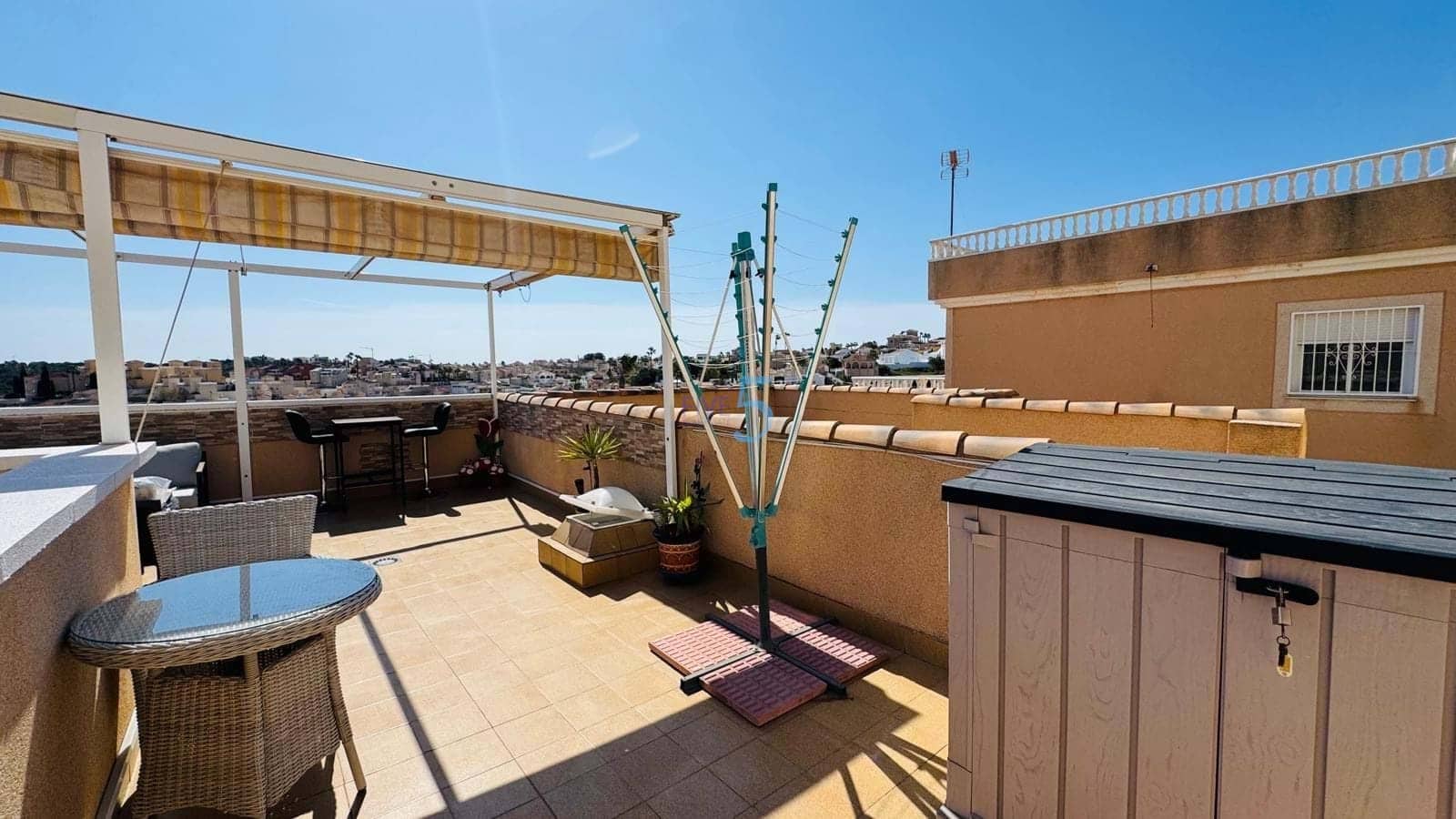 2 soveværelse Bungalow til salg i Ciudad Quesada med swimmingpool - € 167.950 (Ref: 9723558)