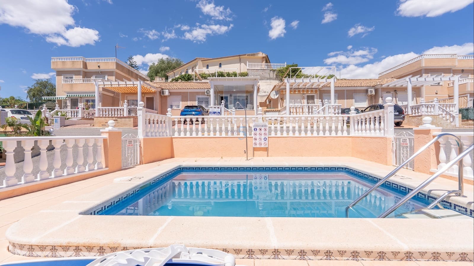 2 sovrum Bungalow till salu i Ciudad Quesada med pool - 164 500 € (Ref: 9723558)