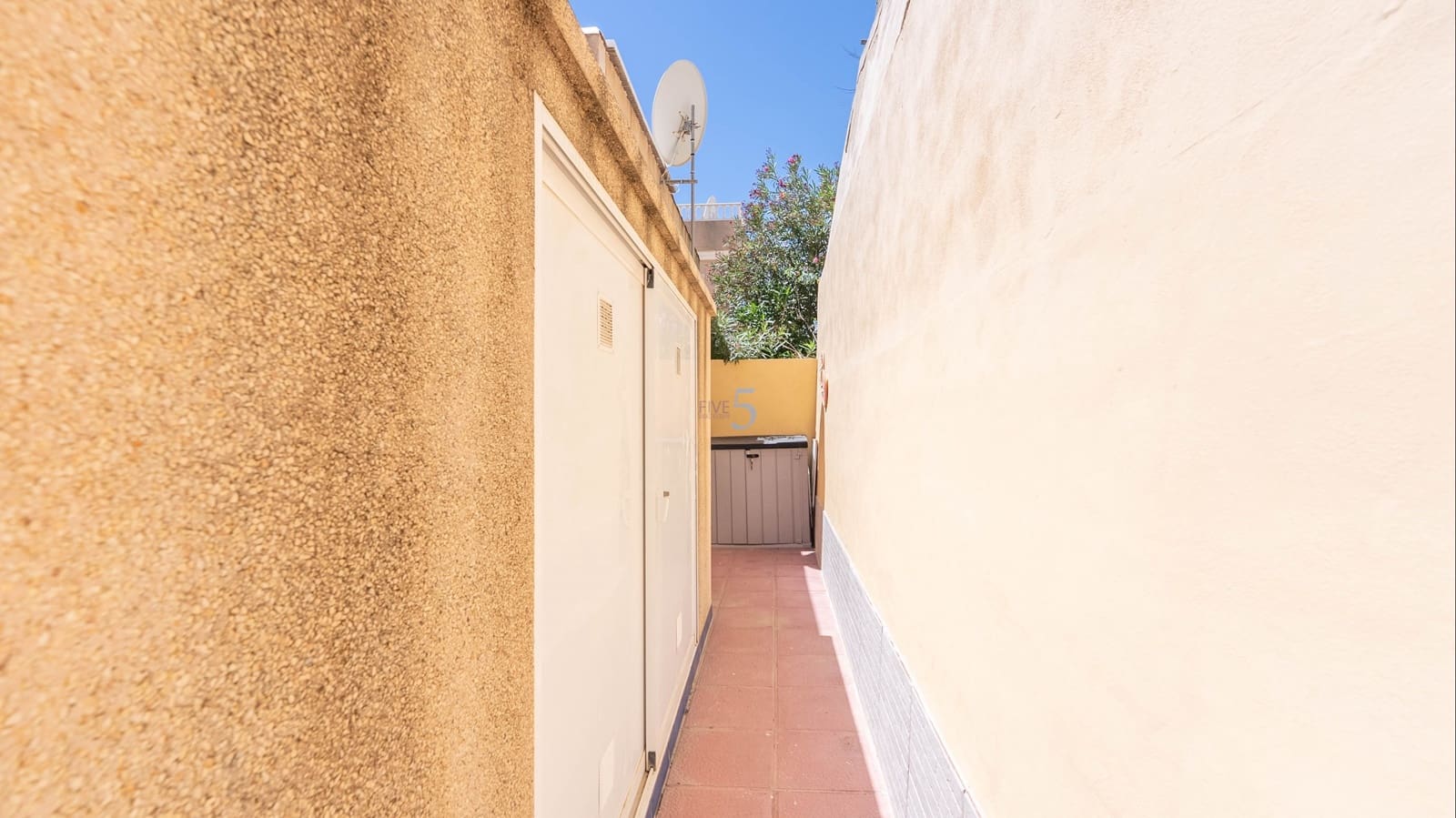 2 sovrum Bungalow till salu i Ciudad Quesada med pool - 164 500 € (Ref: 9723558)